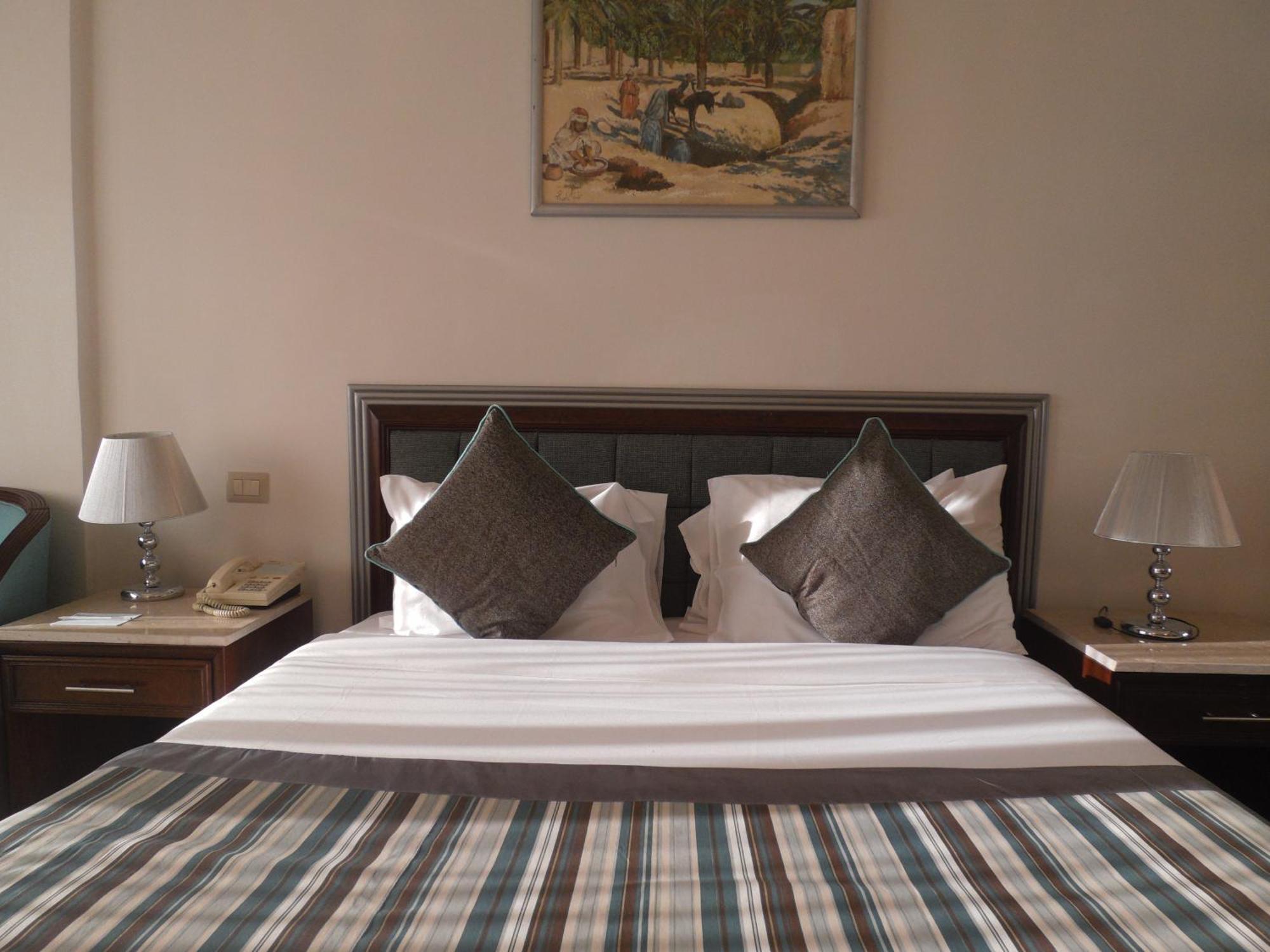 Borg El Arab Beach Resort Exterior foto A bedroom at the hotel